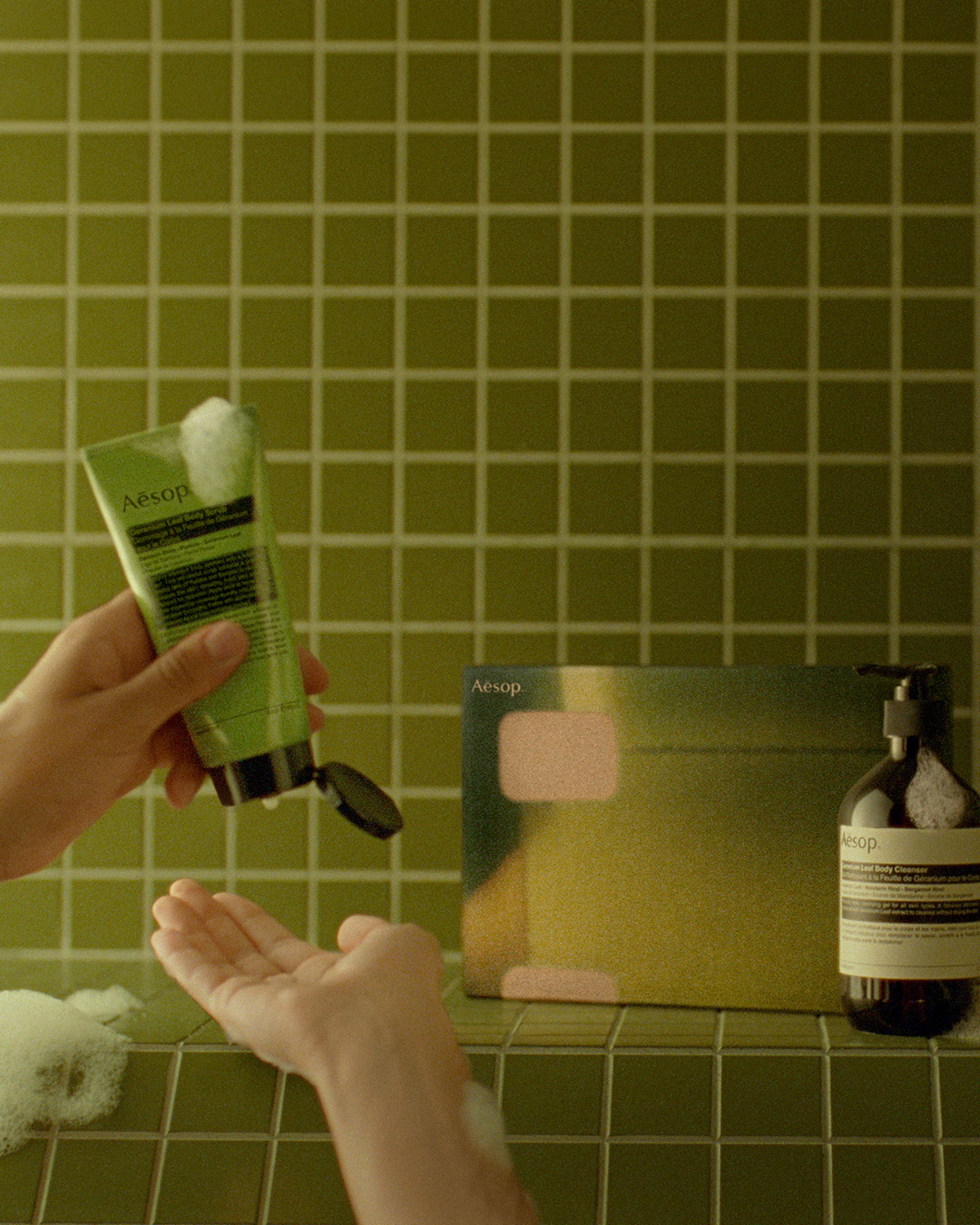Mains salle de bain rituel