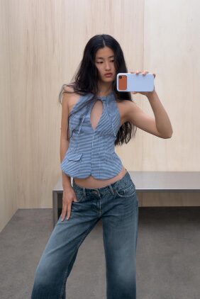 Asiatique cheveux longs tresse
