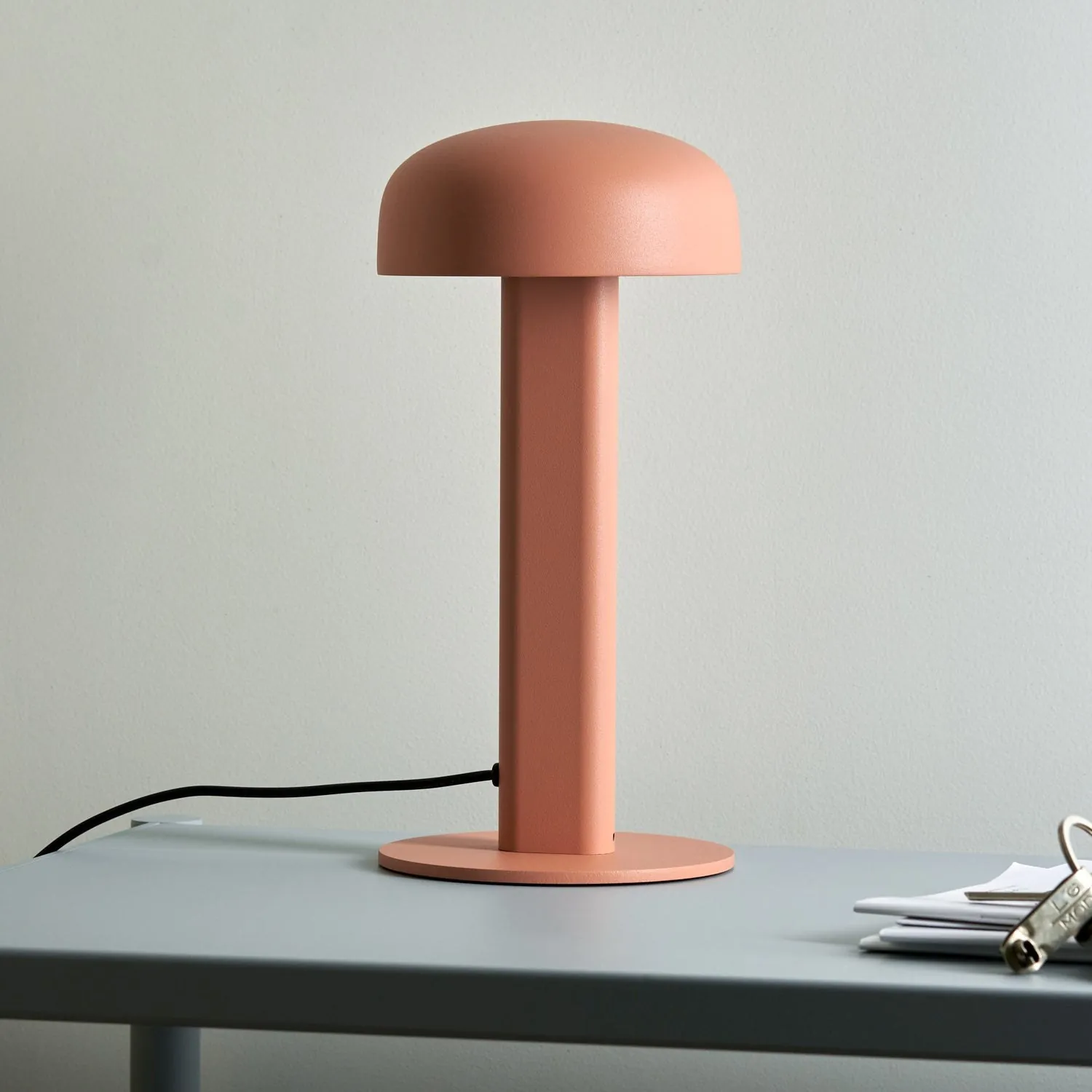 Lampe terracotta, même angle pour la gamme (inspiration TIPTOE)